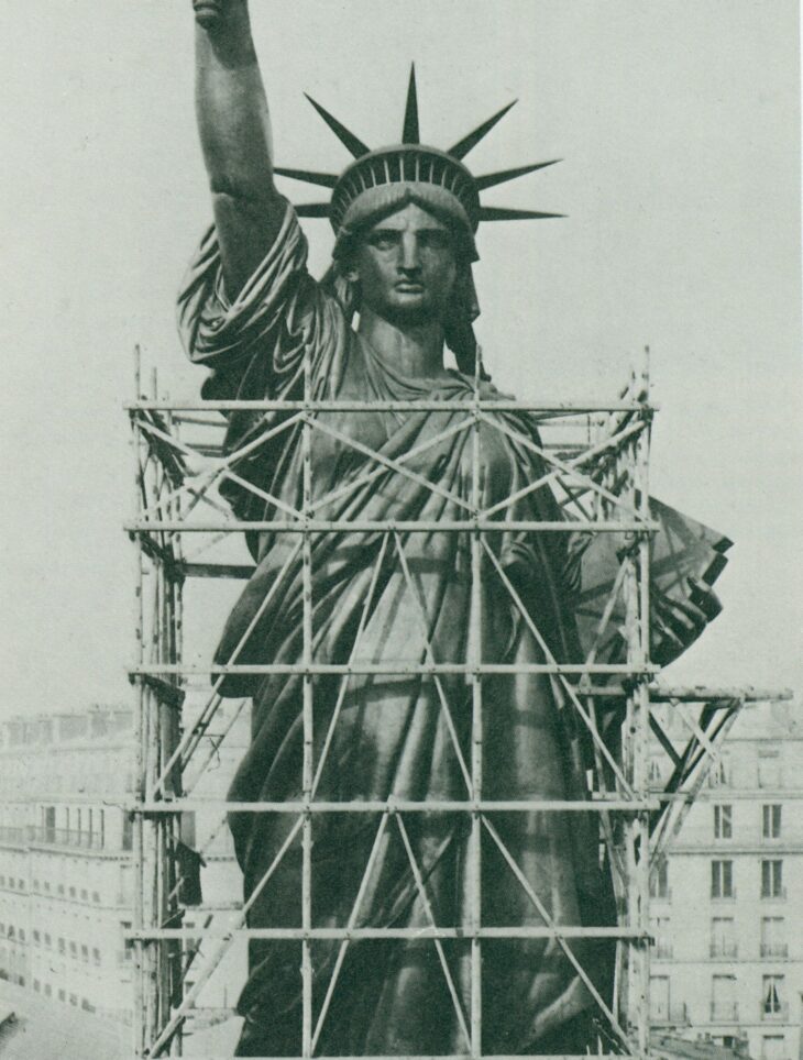 statue of liberty being shipped